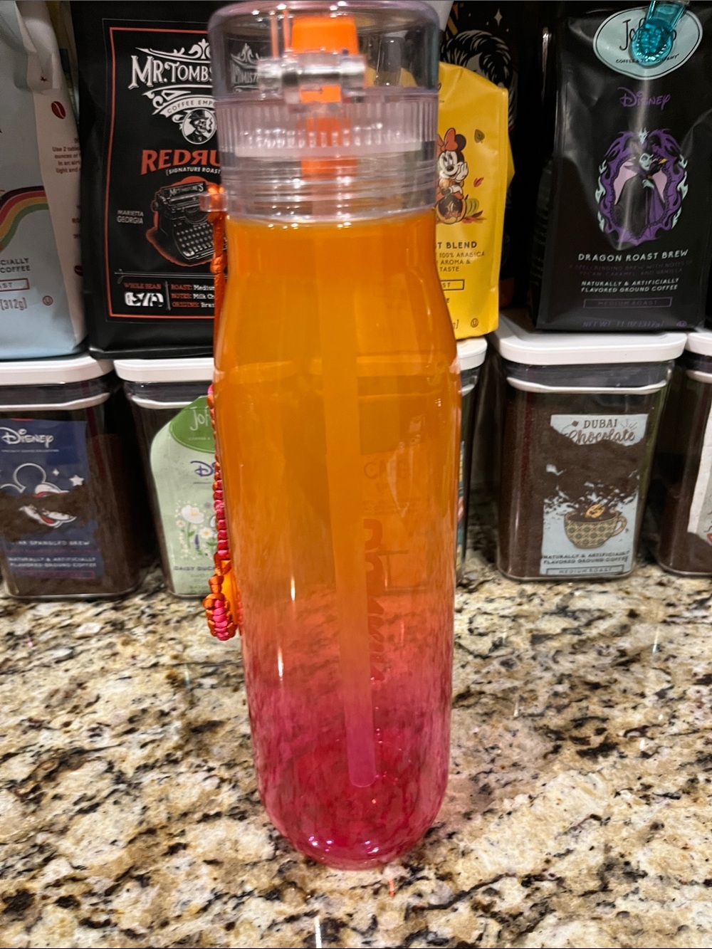 Dunkin’ Donuts 40 oz Hydration Ombré Orange Bottle 2024 - Picture 4 of 8